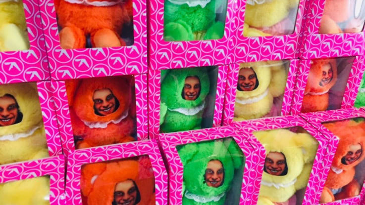 エイフェックス・ツイン、12月に2日間限定でポップアップ・ストアを