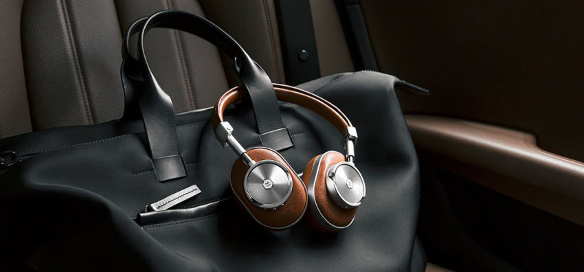 ローリングストーン誌がおすすめするワイヤレスヘッドホン6選