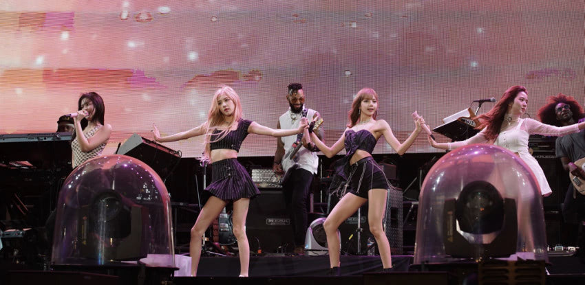 BLACKPINK(ブラックピンク・ブルピン) 2018 年 コンサート VOD