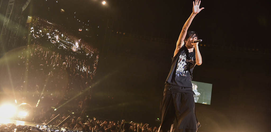 Alexandros]、自身初のスタジアムライブ『VIP PARTY 2018』の映像を