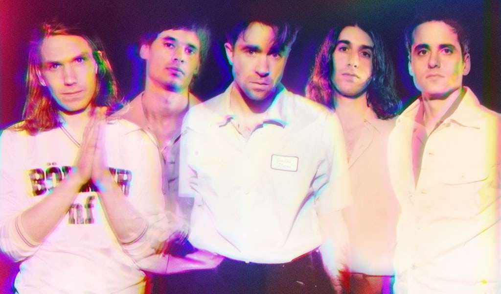 ヴァクシーンズが語る衝撃のデビュー作とバンドの10年史、分断の時代に鳴らす「Love」 Rolling Stone Japan(ローリング