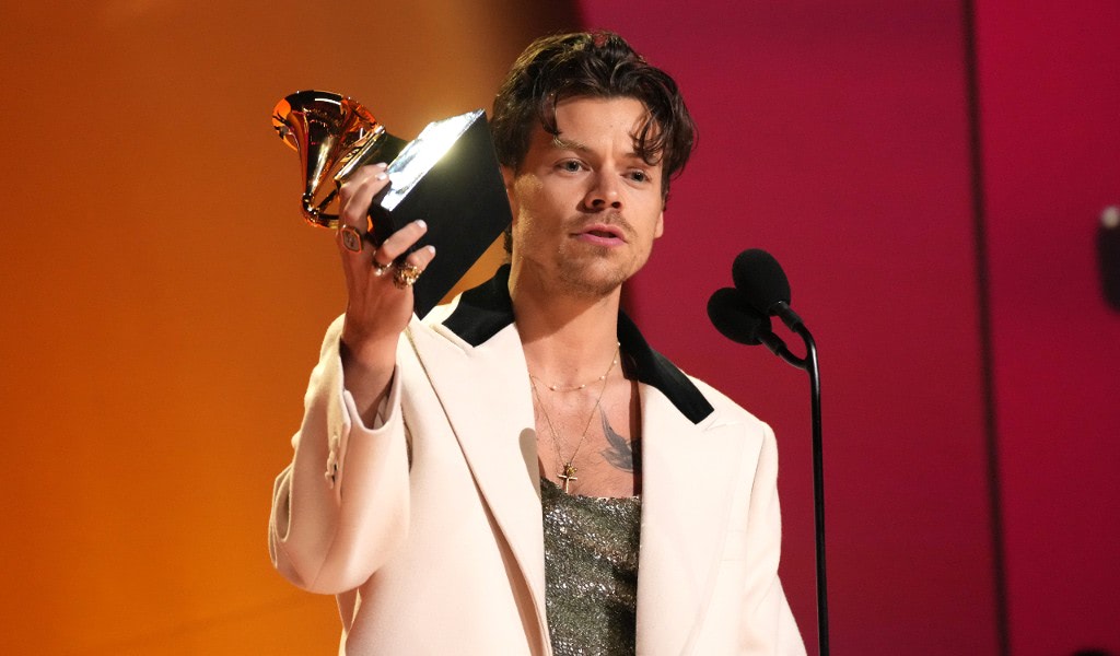 第65回グラミー賞　パンフレット　　The 65th Grammys OXZLJ375CVIXNA5UC2WQMK6J.png