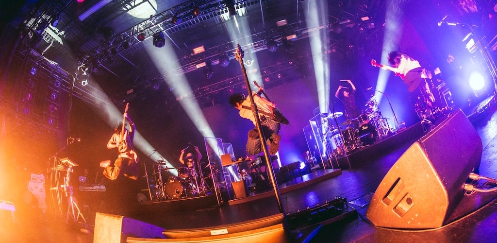 RADWIMPS、熱狂の初北米ツアーファイナル NY公演現地レポート