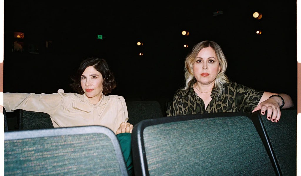 ライオット・ガールの象徴、スリーター・キニーが語る「喪失と鉄の絆」が生んだ新たな傑作 Rolling Stone Japan(ローリング