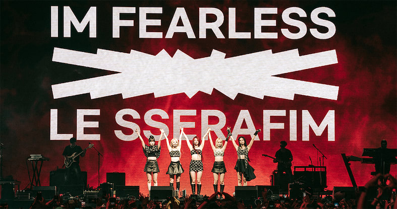 Le Sserafim ルセラフィム　フルジップ　フーディ　Coachella LE SSERAFIM - Coachella Full Performance - YouTube