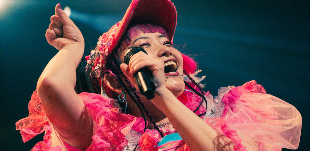 水曜日のカンパネラ、最高にハッピーな真夏のZEPPツアー完走 | Rolling
