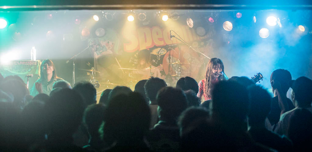 SpecialThanksが千葉LOOKから全国ツアー始動、ほとばしる情熱的なパンクサウンド | Rolling Stone Japan(ローリングストーン ジャパン）