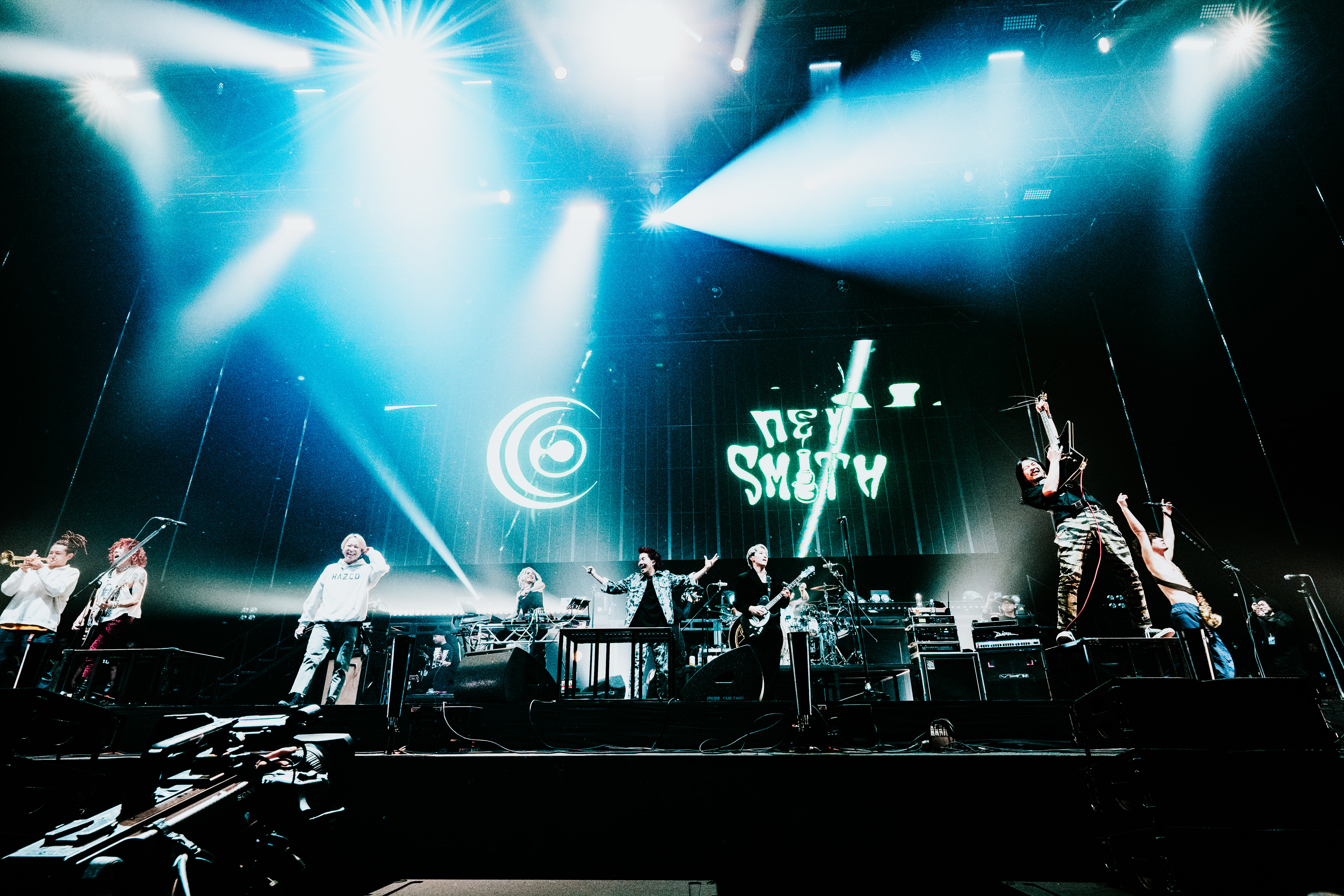 Crossfaith主催、ボーダーレスを体現した激情フェス「HYPER