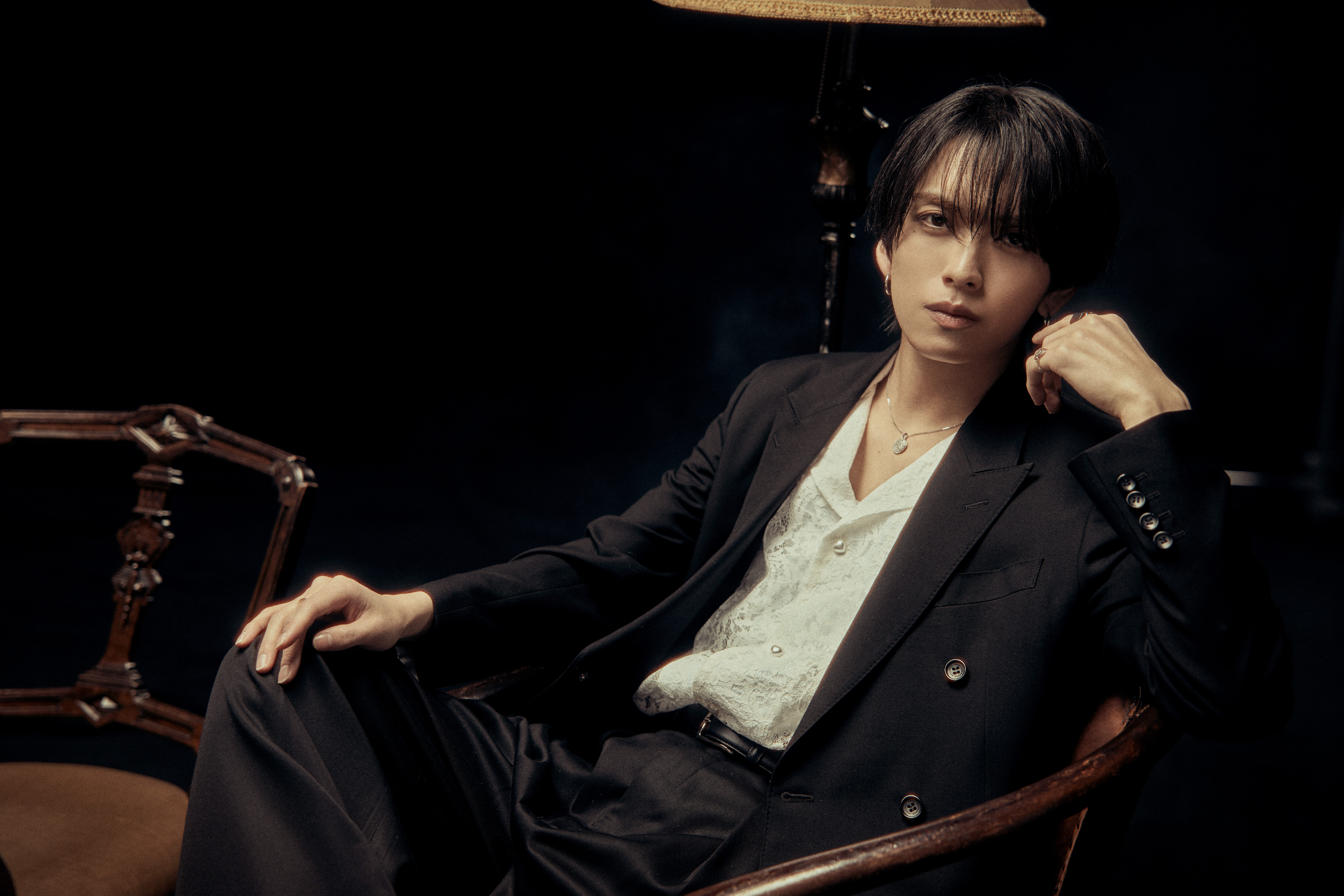 MAZZELのEIKIが語る、正しく努力できる理由、平和や幸せを手に入れる