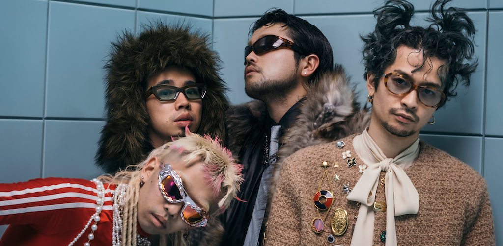 【新品】KING GNU REVIVAL GNU SWEATGRAY キングヌー King Gnu、凄まじい情報量の新曲MV「TWILIGHT!!!」公開