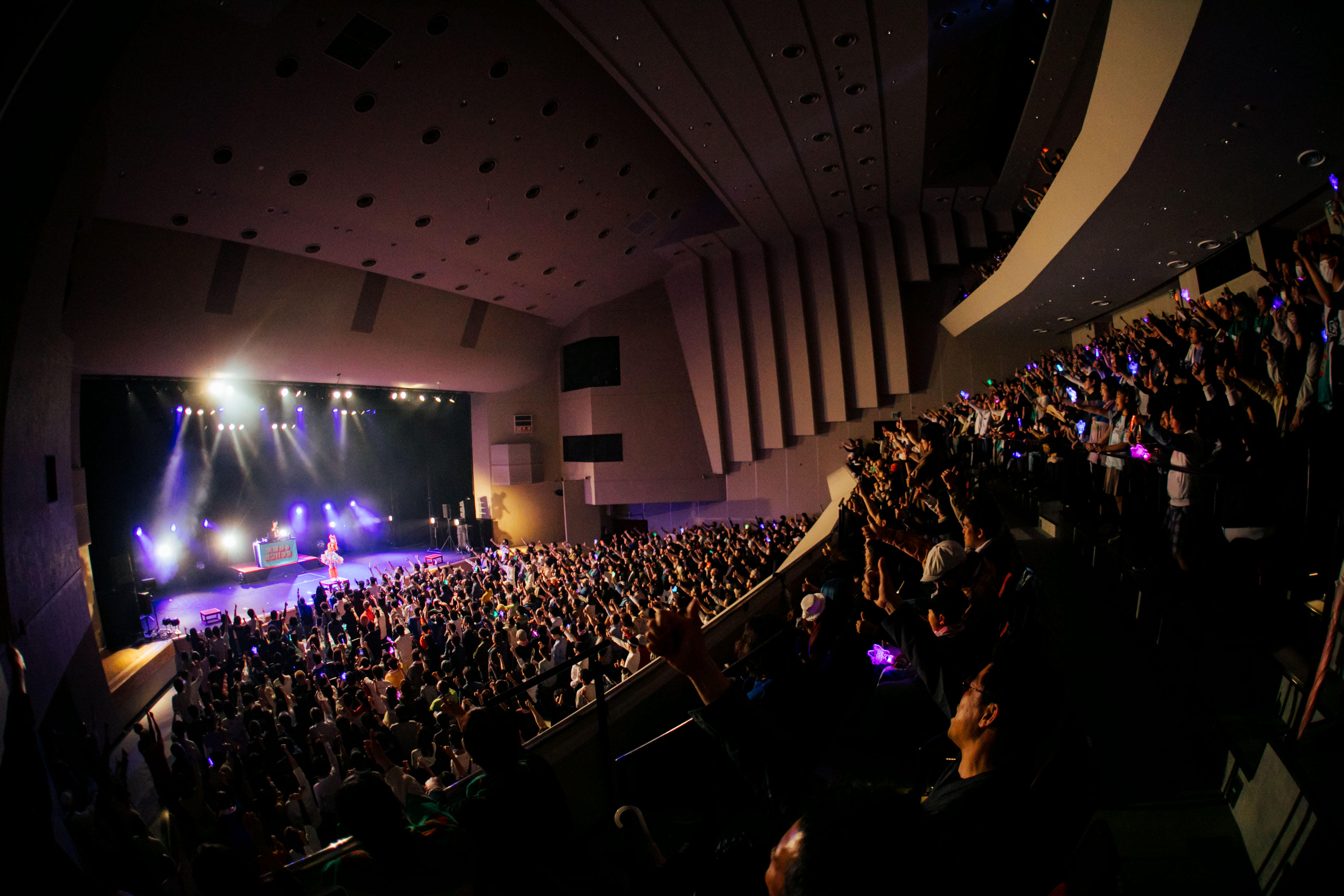 水曜日のカンパネラ、浅草公会堂に「福」を招いた初ホールツアー