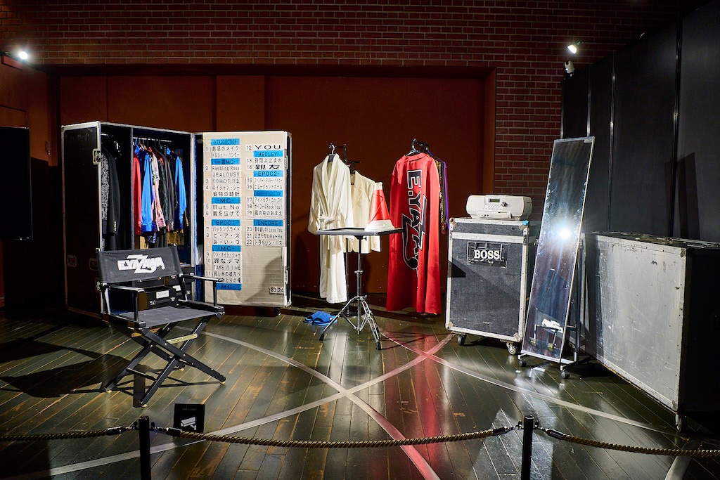 俺たちの矢沢永吉展でも展示されていた二つ折財布グラフィックがカッコ