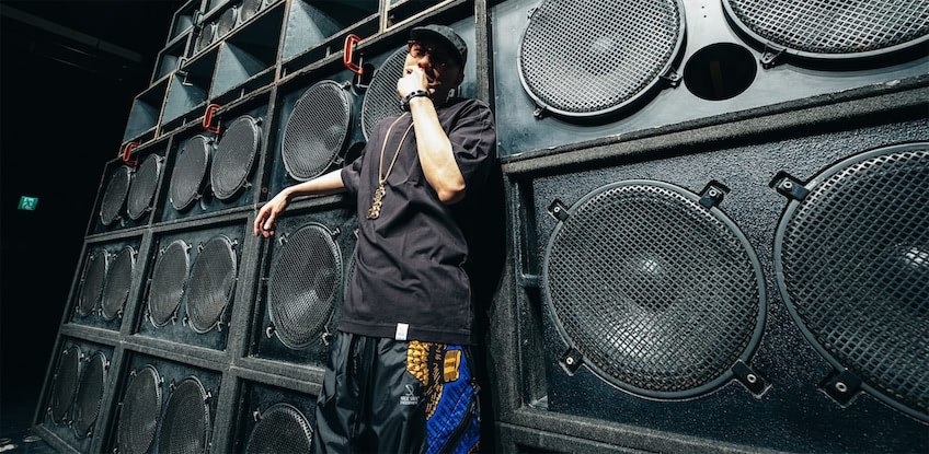 MIGHTY CROWN・MASTA SIMONが語る、「最後」のレゲエ・クルーズの