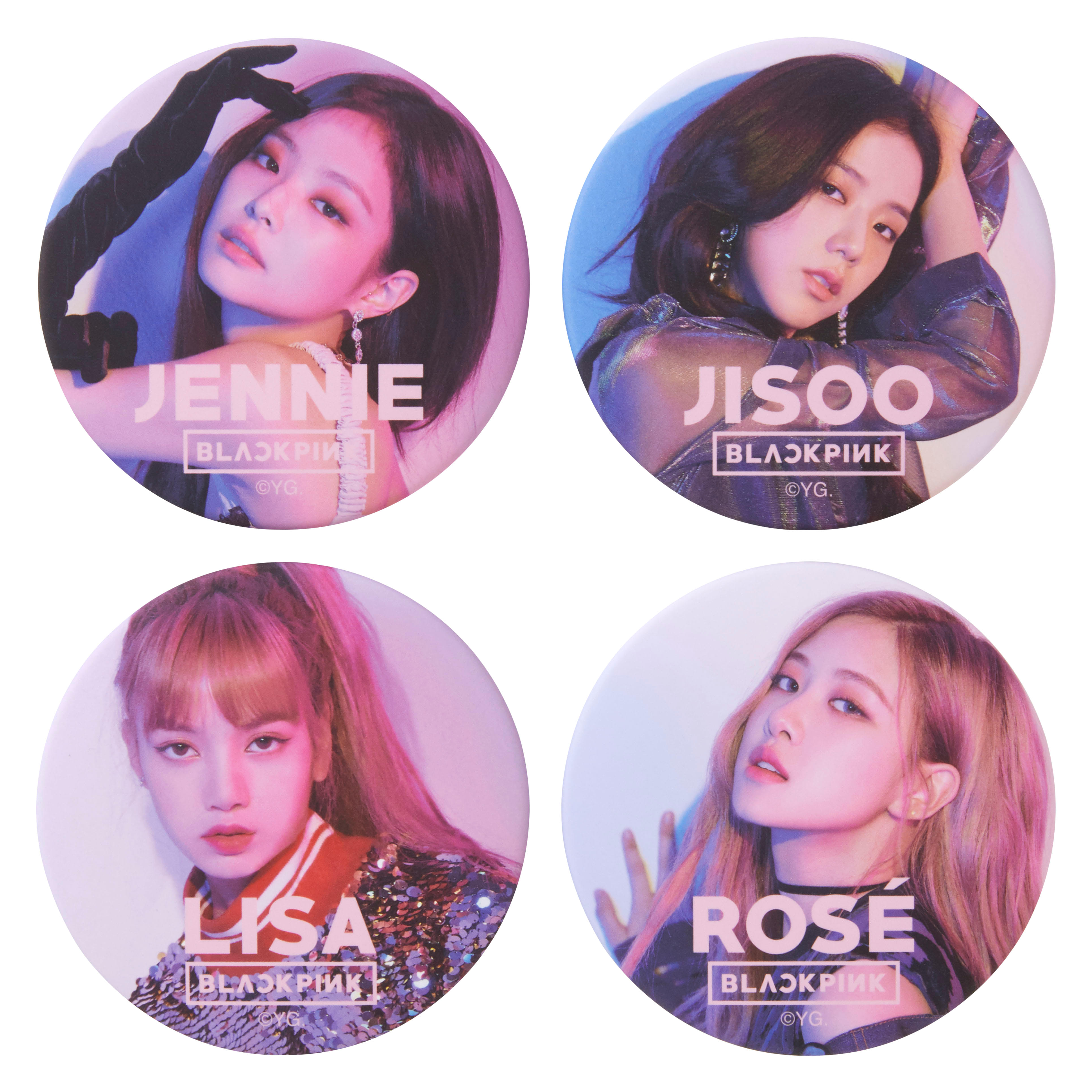 BLACKPINKジスの缶バッジ 見合う
